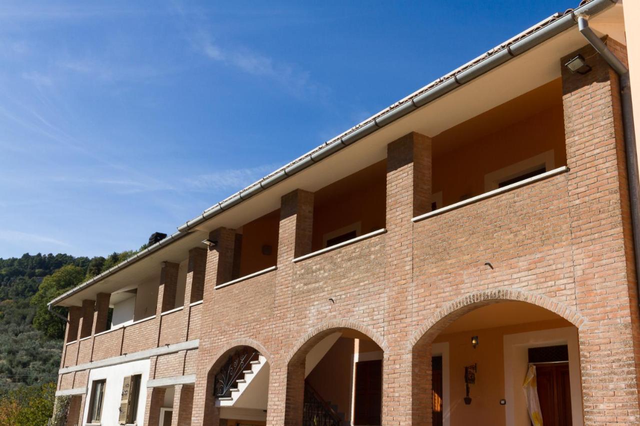 Montanari Agrivillage 纳尔尼 外观 照片