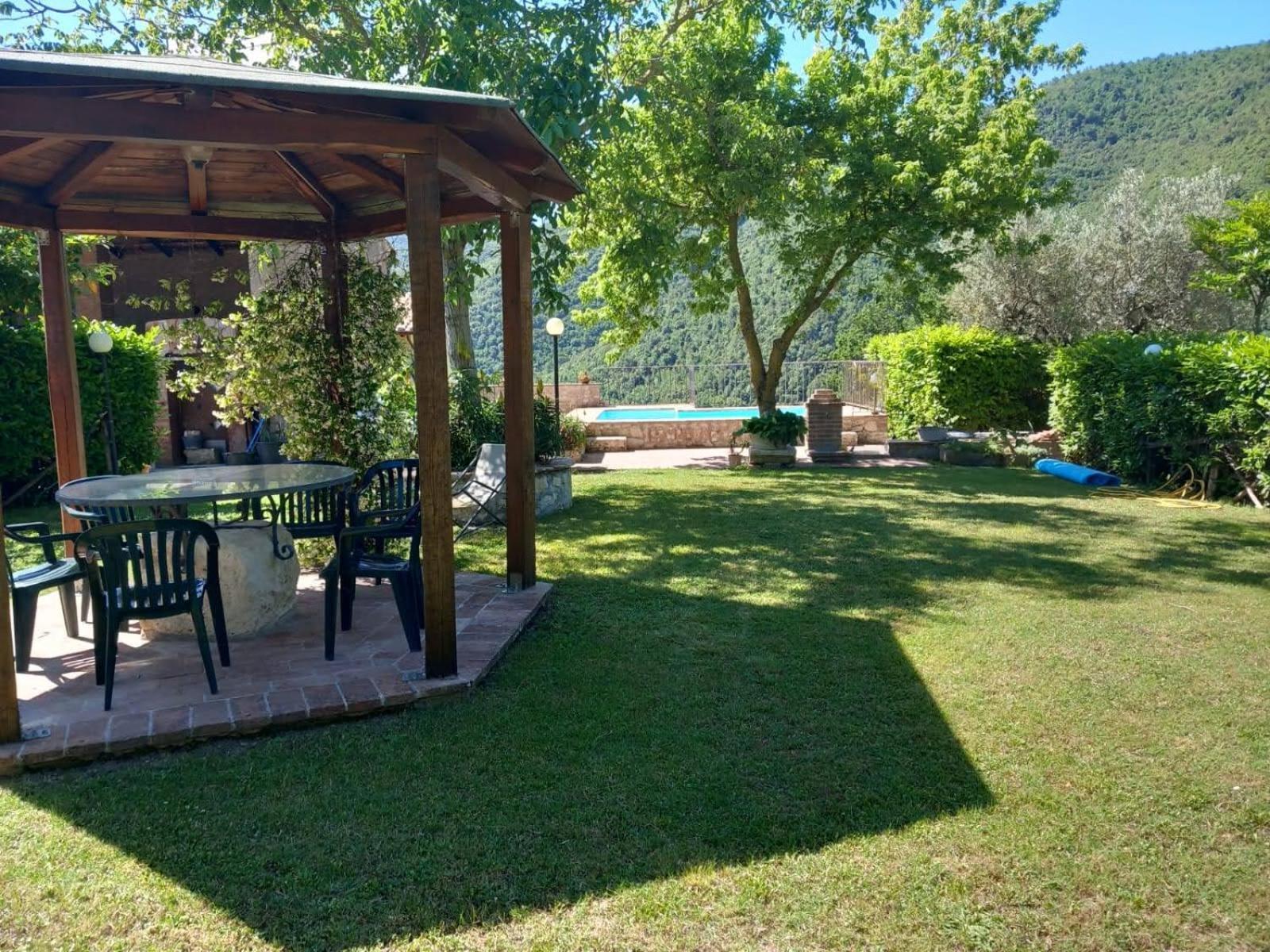 Montanari Agrivillage 纳尔尼 外观 照片
